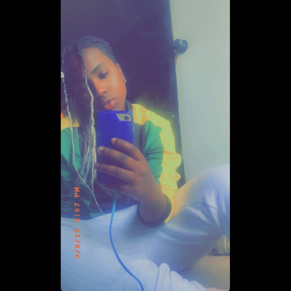 Meet your Posher, Deja